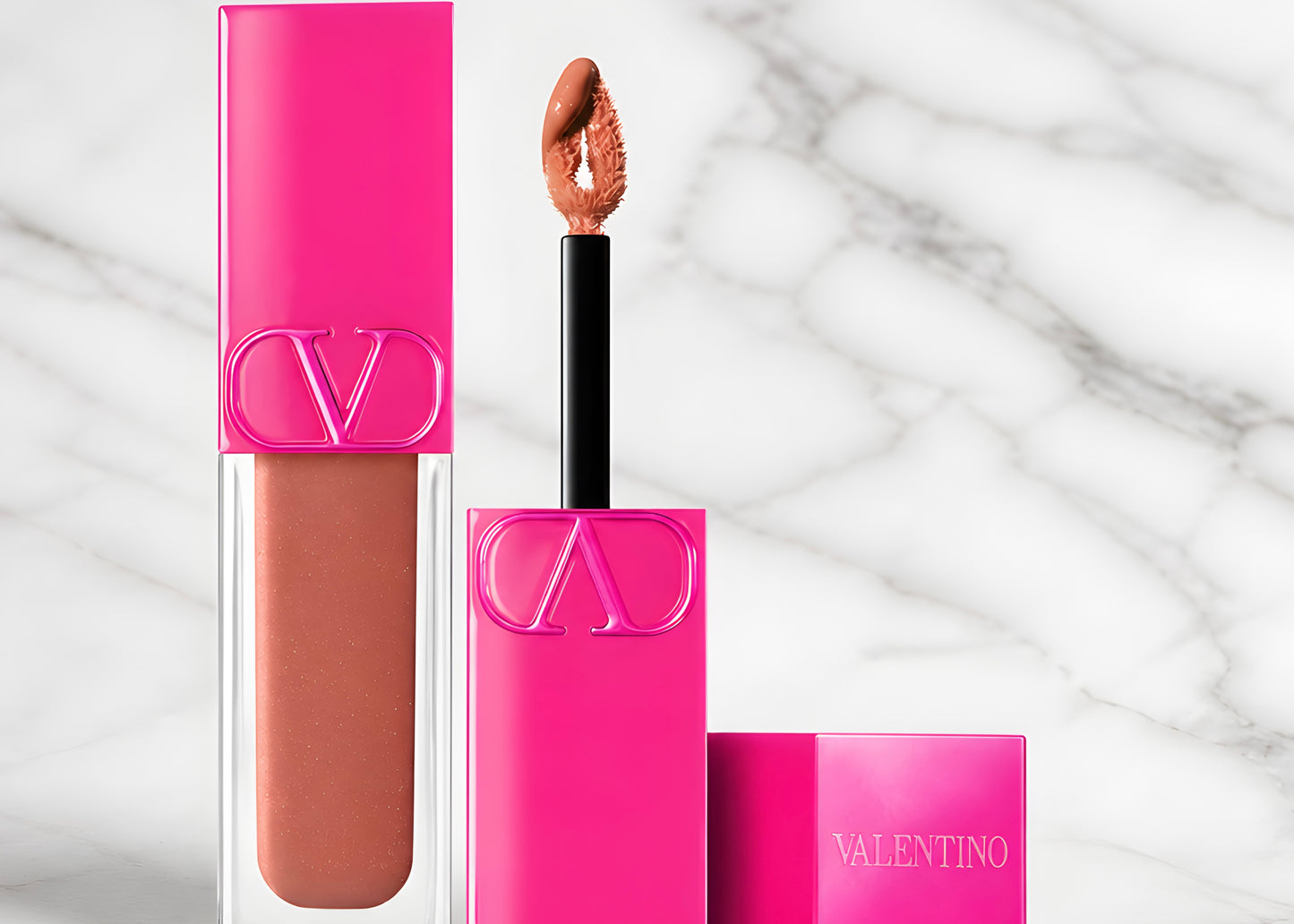 Valentino Puffer Gloss with Plumping Effect – 122A Warm It Up